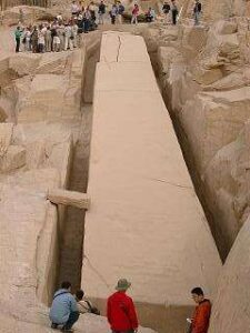 asuan.taş ocakları.yarımkalmış dikilitaş.1