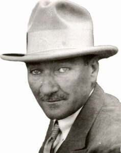 kastamonu.atatürk.şapkalı.1