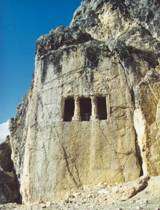 taşköprü.kaya mezarı.2