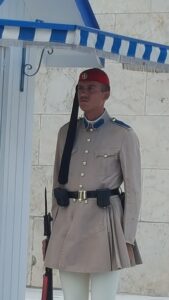 2017.07.28.c.Atina.Meçhul asker anıtı.0b