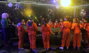 GEZİYORUM.Ali kuşçu uzay evi