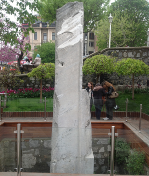 geziyorum-istanbul-divanyolu-miliontasi-2