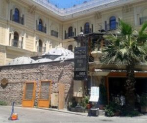 acemi-oglanlar-hamami-1