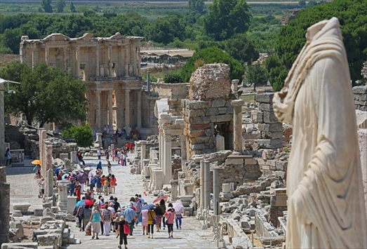 İzmir Efes’in Kuruluş Öyküsü