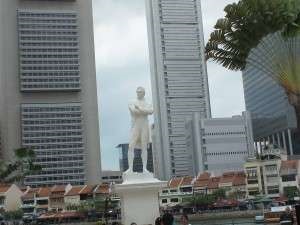 Singapur Sir Raffles Heykeli